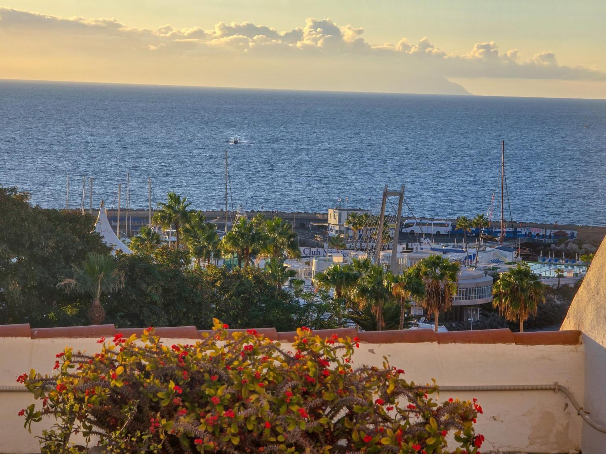 Aqua Sun Los Geranios By Helloapartments Costa Adeje  Zewnętrze zdjęcie